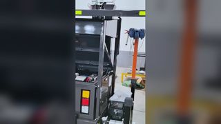 セキュリティ監視ライトタワー赤外線ナイトビジョン折りたたみトレーラーマウントソーラー照明タワー