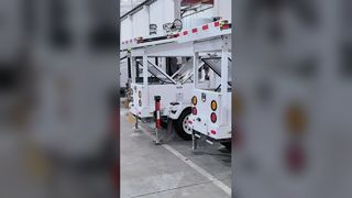 手頃な価格のソーラーライトタワー 動作温度 -20℃~50℃ 一体型 LED 照明 イベント会場 屋外照明